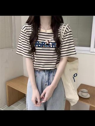 #条纹控 #少女感夏日ootd #百搭t恤 #短袖t恤 #热门音乐🔥
