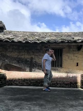 没有话题的,也许以后有#英雄泪dj版