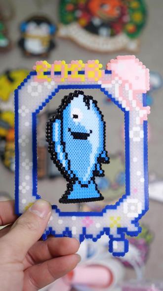 拼豆复刻咸鱼翻身卡,超有趣! 用拼豆制作咸鱼翻身卡,步骤详细,一起见证可爱成品诞生!#拼豆 #拼豆教程 #拼豆豆手工 #益智玩具 #儿童玩具