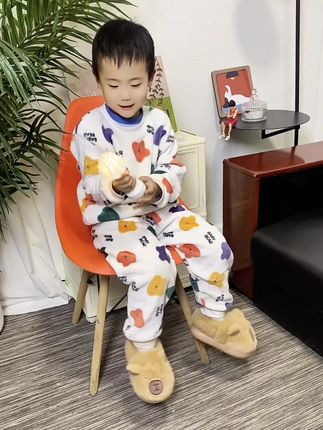 儿童睡衣套装秋冬款法兰绒 加厚儿童家居服女孩加绒睡衣保暖#高品质童装 #儿童家居服 #家居服套装 #法兰绒家居服 #家居服套装