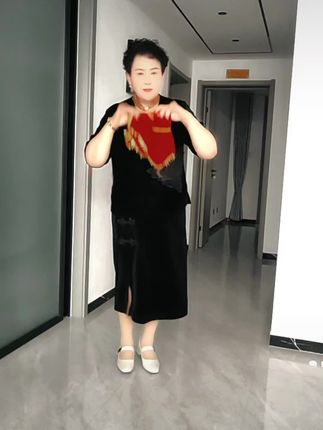 #弘扬戏曲文化 爱唱戏老太太😂