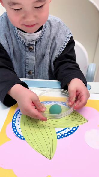 清明主题手工|美味的青团 春日限定美食上线咯~
#清明 #青团手工 #青团 #亲子手工 #清明节创意美术