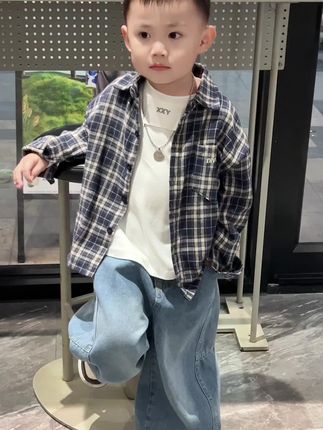 衬衫就是男孩子的标配啊,高级感直接拉满#高品质童装 #潮酷穿搭 #格子衬衫 #早秋穿搭