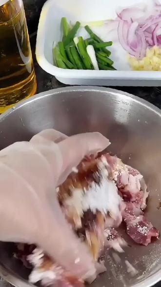 焦香焦香的梅花肉巨好吃还超级下饭 #每日美食分享 #椒盐梅花肉#梅花肉的做法#家常菜#抖音美食