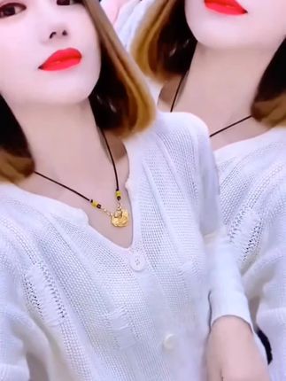 #创作灵感 #气质范 #超好看 #时尚搭配 #针织毛衣 @DOU+上热门