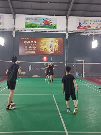 #享受羽毛球带来的快乐