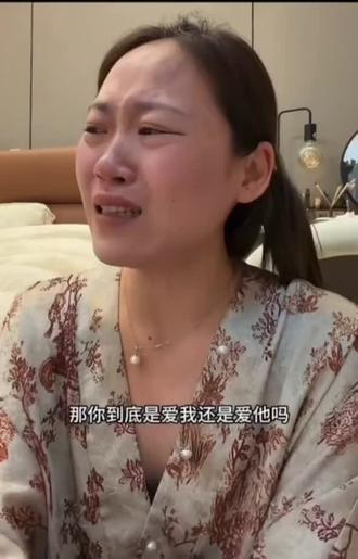 “她家境挺殷实的,我父母都知道她,打算让我毕业就跟她订婚”
“ 我家境也殷实啊”
#杨怼怼