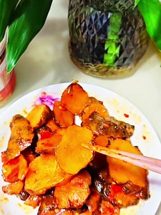 6块6一瓶 12块8二瓶 下饭菜天花板 嘎嘣脆 吃过我们洋姜的宝宝都说好 吃 小时候味道 纯手工不咸不淡 微辣 超下饭#洋姜#下饭菜#童年味道#下 饭神器#推荐美食