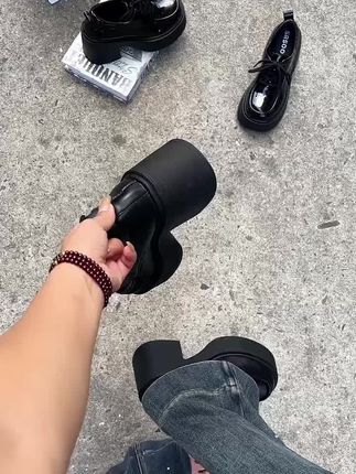 #英伦风小皮鞋 #乐福鞋#摆脱路人感的小个子女生穿搭#早秋韩系氛围感穿搭 #仙女必备