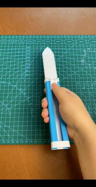 “劈劈刺,劈劈刺” 10分钟速通手工–伸缩小刀,比比谁做得快!
#儿童手工 #手工diy #亲子手工 #手工玩具 #亲子互动