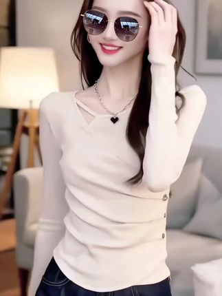 #气质穿搭 #春秋穿搭 #减龄穿搭  #小个子穿搭 #显瘦穿搭@D0U十小助手 @巨量千川