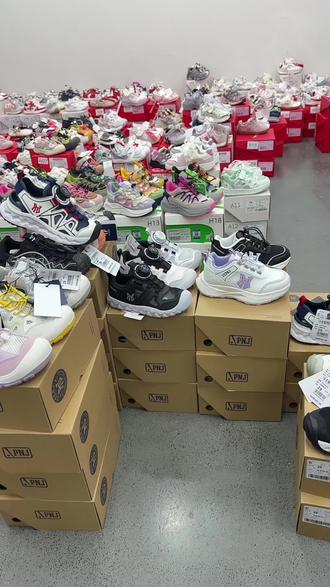 户外新款品牌运动鞋来啦!!! #PNJ #户外 #童鞋 #百丽童鞋