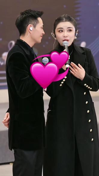 图家人!你们支持她们两个在一起吗?#索图 #满仓 #三火 #索图大舞台