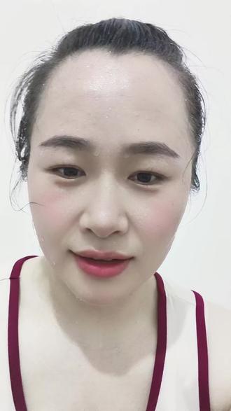 不要让自己停下来,运动就是最好的救赎,没有人会在意你过得好不好,开不开心,但运动只要你去做了,它就会给你多巴胺和内啡肽,还有一个你理想中的身材,所以一定要让自己学着自私一点#每一个毛孔都在流汗💦💦 #今天的你坚持运动了吗 #因为热爱所以坚持 #彬彬力量塑形