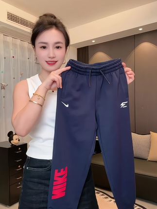 #耐克 简约百搭的休闲卫裤才这个价也太香了吧!库存不多,趁着活动赶紧给孩子多安排二条!#nike #儿童卫裤运动裤 #高品质童装 #春秋穿搭