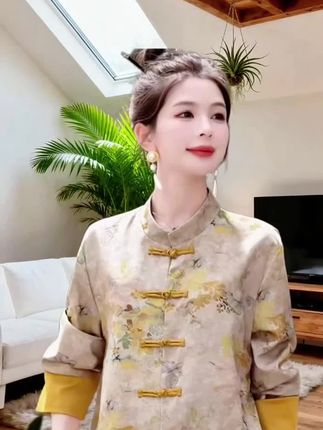 #精致穿搭 #高级感穿搭 #优雅气质 #上衣穿搭 #复古风穿搭