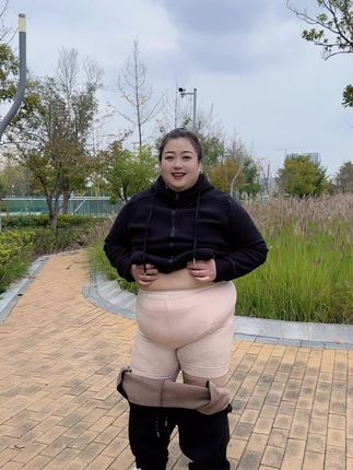 束脚口加绒放风裤可以穿250斤,男女同款,放风保暖,面料不起球。#显瘦搭配 #加肥加大码女装 #休闲大码穿搭