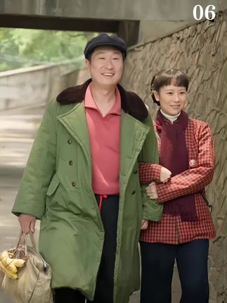 穷小伙带着厚礼去女友家提亲,怎料彩礼却被吓到了#王贵与安娜#电视剧解说