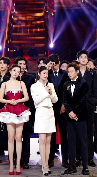 ㊗️龙浩天🐲4.10日生日活动圆满成功,欢迎海莉姐来酉阳!低谷见真心,珍惜眼前人,希望龙队和瑶瑶早日和好❤️@龙浩天🐲 (4.10中午12点生日庆) #龙浩天 #Ai瑶瑶 #海莉姐 #感动瞬间 #龙浩天ai瑶瑶