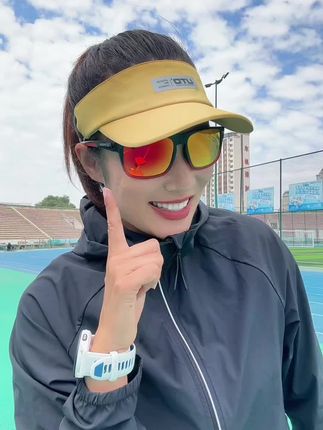 清晰度超赞,跑步稳定性好,偏光镜片开车也能带#男女同款#跑步太阳镜#偏光太阳镜 #户外运动 #跑步眼镜
