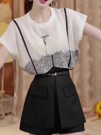 蕾丝吊带假两件冰丝短袖女夏季新款时尚百搭上衣#优雅气质 #夏季穿搭 #小清新穿搭 #时尚搭配 #减龄气质