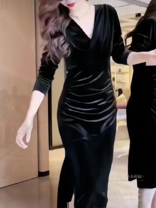 #穿搭#连衣裙#气质显瘦#早秋贵气感穿搭#小个子初秋显瘦穿搭@抖音小助手