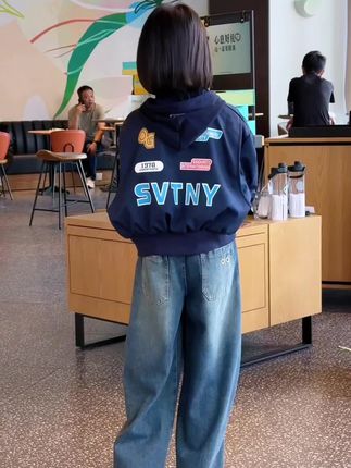 所有的美丽都是“蓄谋已久”,哪有那么多天生丽质的宝宝,只不过是麻麻的用心经营#潮童