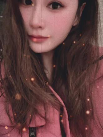 春节早上大年初一大姨妈,这叫自带锦鲤体质,好运抢先一步来敲,寓意着2026年红红火火,大吉大利一整年,这是好运来敲门的象征,新年与大姨妈双向奔赴,堪称行走的好运符,是上上签,为人生开挂,预示新年后将暴瘦爆桃花,卡里有钱,心中无忧,家人安康,有人疼有人爱,一路好运常在,越来越好,越来越顺,暴美又幸福!#春节来大姨妈 #马上有喜 #你睡了吗 #冰红茶为你而来