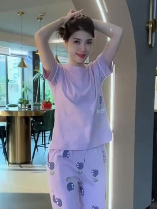 #睡衣家居服 #谁穿谁好看 #面料柔软舒适 #在家也要美美哒 #遮肉显瘦