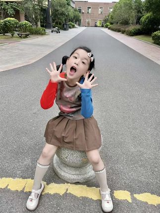这个穿搭也太好看了叭 #女儿穿搭 #我的小公主 #俏皮可爱 #生女儿就要这样穿 #萌娃穿搭