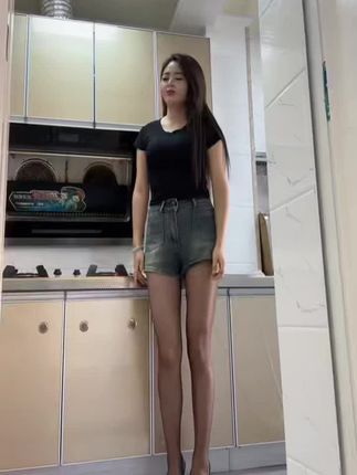 来我家做饭给你们吃,但是前提要先给我买个锅,然后在买点菜#辣妹穿搭