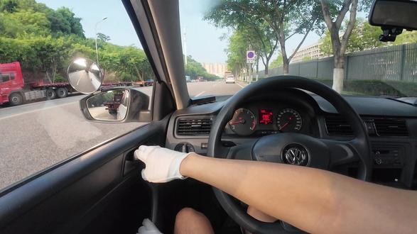 第一视角沉浸式体验迎龙考场新2号线场外发车点(手动挡) #科目三模拟灯光 #迎龙考场 #手动挡 #第一视角开车 #重庆驾考桔子教练