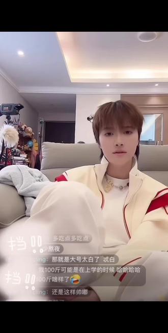 一只分寸感,边界感的羊。
还没见面前🐺🐑节奏太大,
羊羊故意连线时候说一些低情商的话,给一些破坏氛围的反应。看过的粉丝都知道,也因此招骂,被说直,低情商。 哈哈哈
但是她都是故意这样做的,怕节奏太大不好,影响别人。
毕竟对方是个小女孩,🐺本来就是个对朋友非常好非常好的小朋友~
经常看羊羊直播的都知道,她情商一直都很高,三观也正,不然也做不了内容主播咯~
🐺🐑真的是两位非常好的小女孩咯~从没想过消费对方,也怕影响对方,正直又善良的两位
#羊羊羊公子#小狼卷卷