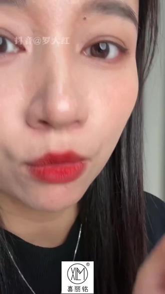 超好用细胞夹!轻松夹出黑头 主播分享好用细胞夹,展示夹黑头过程,介绍使用技巧与搭配工具。#喜丽铭细胞夹