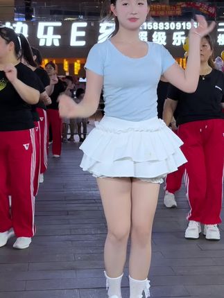 #清纯甜美 #治愈系笑容 #广场舞dou起来 @抖音小助手