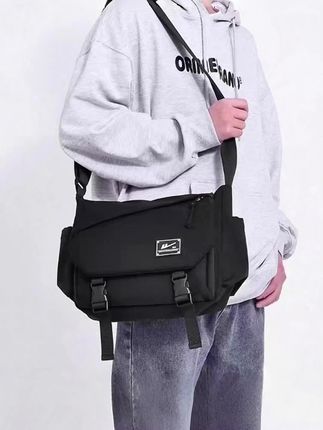 #学生斜挎包#大客量单肩包#休闲小背包#邮差包
