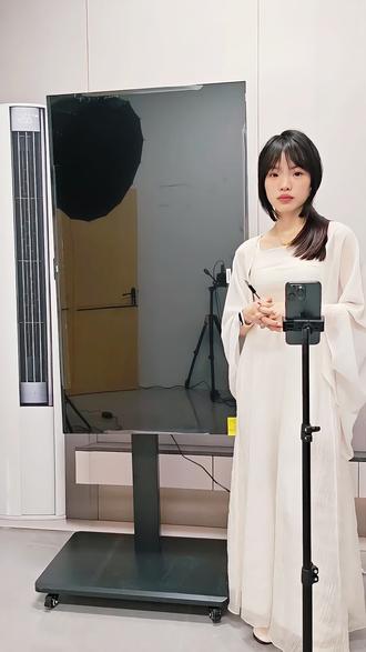 小米直播大屏,专为直播场景打造,支持 90 度横竖屏一键切换,带货竖屏、观影横屏都适配#直播 #大屏幕 #小米电视 #好物推荐