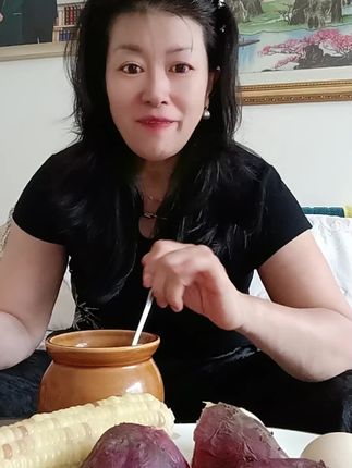 家人们早上好!吃饭了!这海南桥头地瓜又甜又面板栗味超好吃