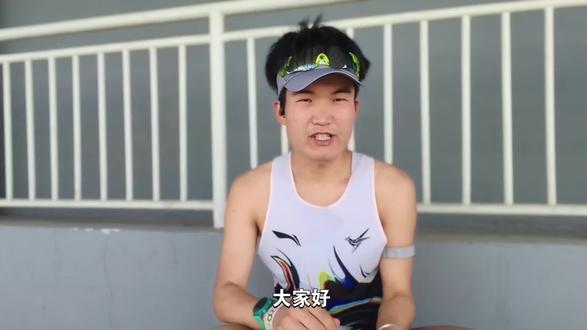 #跑鞋测评 #跑鞋 #马拉松 赤兔9u初测评,一双又帅又能打的超级训练鞋。