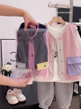 可当校服神器的摇粒绒马甲来了!秋天必不可少的单品 好看又好穿#生女儿就是用来打扮的#马甲搭配#高品质童装#女童穿搭#高品质童装