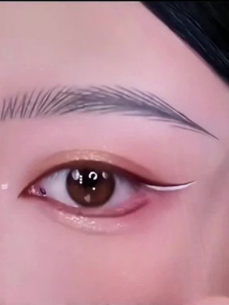 砍刀眉笔太适合新手了,根根分明轻松拿捏!#眉毛教程 #野生眉 #新手眉毛画法 #新手化妆跟练教程