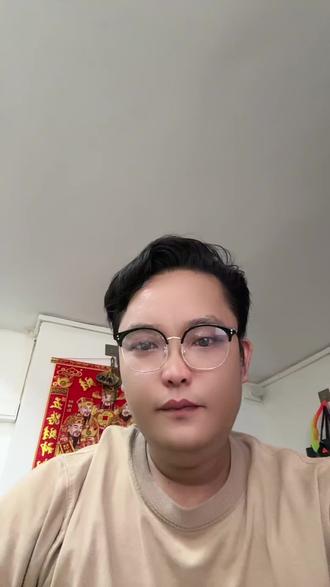 何为命何为运
什么是命?
一件事让你做十遍,以你的性格,次次都是同一个结局,这就是命。
什么是运?
明明按你的惯性会走小路,可是你偏偏走了大路;
明明按你的脾气会放弃,可你偏偏忍住,坚持了下来,
跳出了原本的结局,这就是你的运。
命是重复的死循环,运是突然的急转弯。性格不改,命就不会改,性格一变,命立刻就会变。#记录当下真实的我 #做个积极向上的男人 #日常vlog #口播#热门
