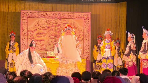 2月24日天津河北梆子剧院在河北省大城县王纪庄演出《打金枝》