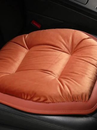 #汽车法兰绒保暖坐垫 #秋冬短毛绒加厚坐垫 #亲肤无靠背车垫 #汽车专用保暖座垫 #冬季车载好物 汽车法兰绒坐垫秋冬专用,短毛绒加厚亲肤保暖,无靠背设计适配多车型,久坐不凉超舒适