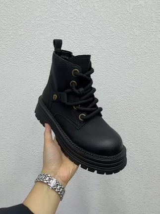 下方可拍 有车