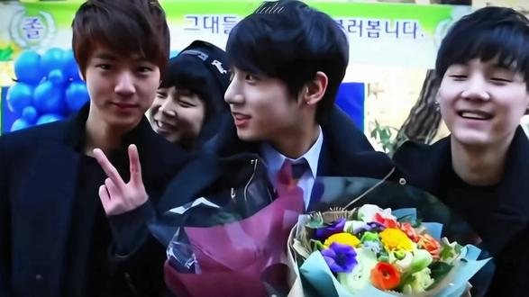 人们传颂勇气而我可不可以爱你哭泣的心#田柾国