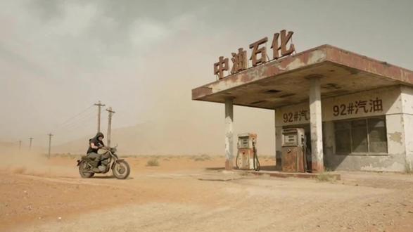 豆包+Sora2一键生成高质量视频!
破解Sora2一张参考图同时搞定人物+场景输入!
#Ai影视 #Aigc #ai动漫 #sora2 #ai漫剧