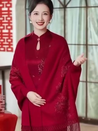 新款配旗袍的披肩秋冬婚宴喜婆婆妈妈礼服外套红色女高端 #时尚洋气披肩 #优雅气质 #旗袍披肩外搭 #高级感穿搭 #婚庆礼服