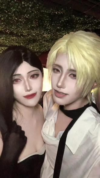 吸血鬼夫妇来咯~
#cos #月下情迷 #吸血鬼 #韩漫