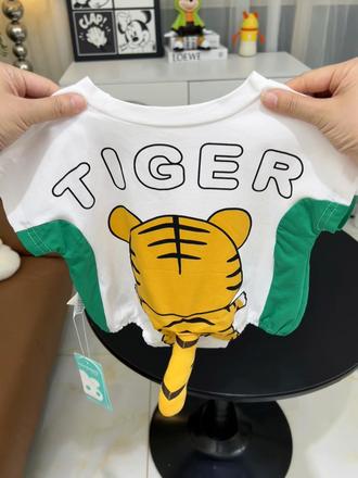 自带小尾巴的小老虎哈衣🐯谁能拒绝!#婴幼儿服饰 #夏季穿搭 #宝宝连体衣 #萌娃穿搭 #包屁衣